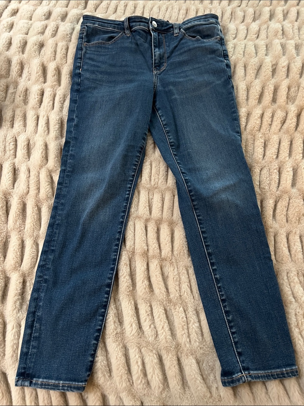 American Eagle Outfitters Dark Blue Skinny Jeans